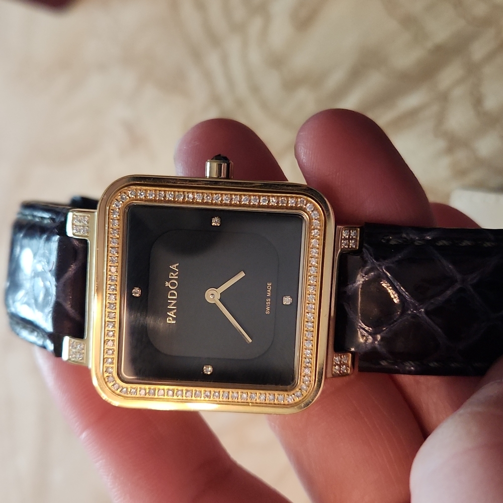 💎Pandora Grand Cushion watch 0.65ctw White Diamonds💎 EUC❤️‍🔥
